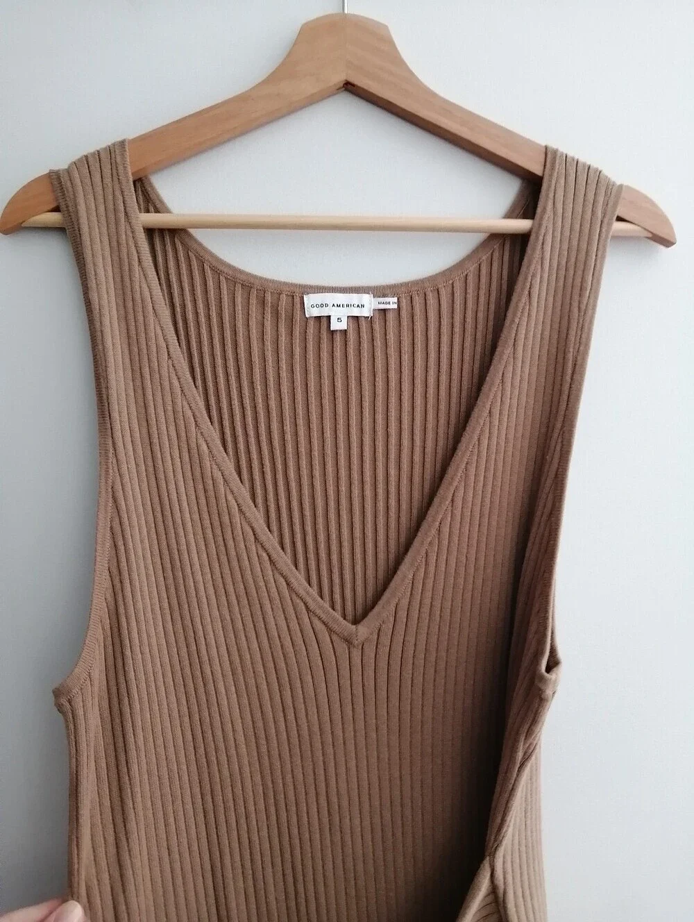 Good American Plus Size Rib Knit Bodycon Tie Waist Midi Dress Size 5 (XXL) - Picture 4 of 16